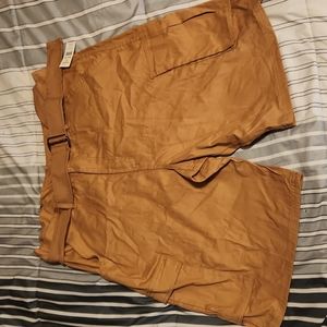Men's dark khaki cargo shorts with belt NWT New Size 38, 34